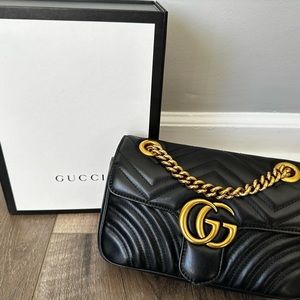 ⭐️GUCCI GG MARMONT SMALL SHOULDER BAG⭐️
